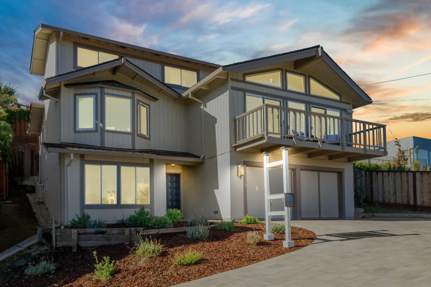 Neighborhood Neighborhood-59