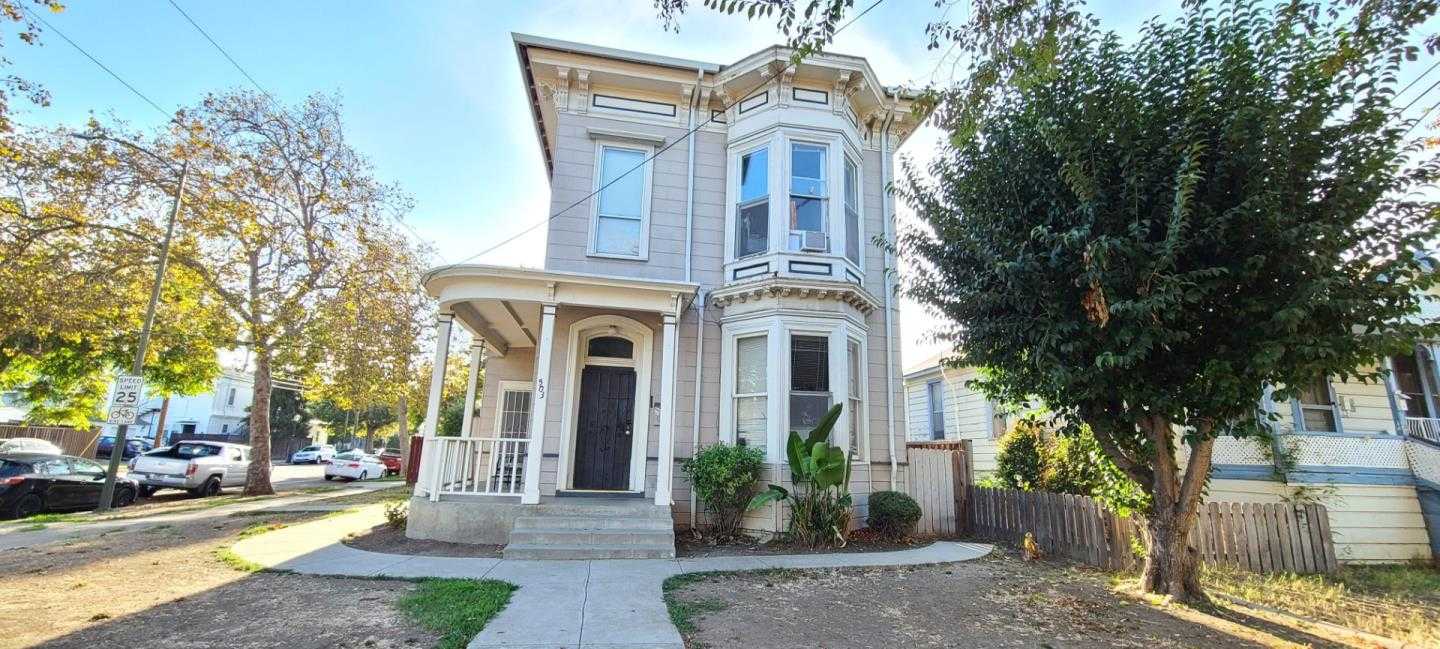 Neighborhood Neighborhood-23