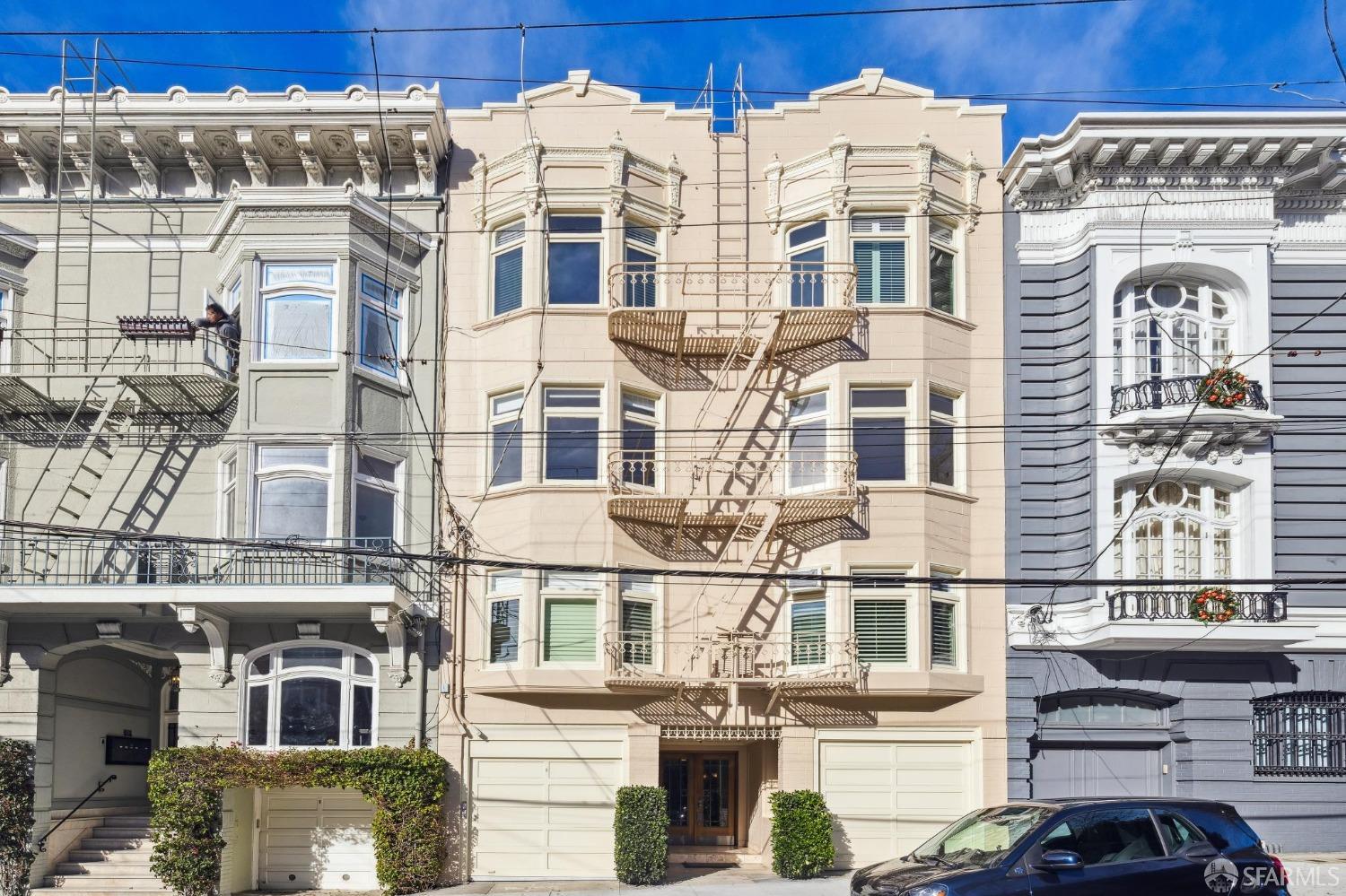 Neighborhood Neighborhood-15