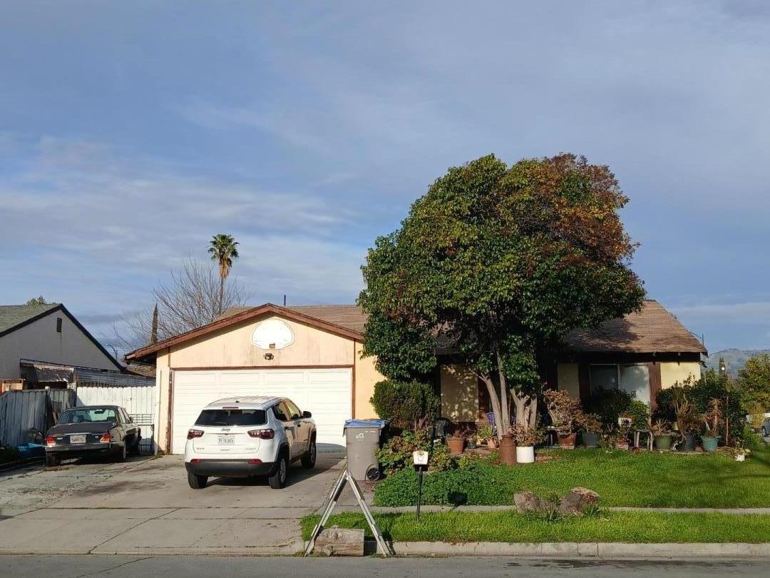 Neighborhood Neighborhood-25