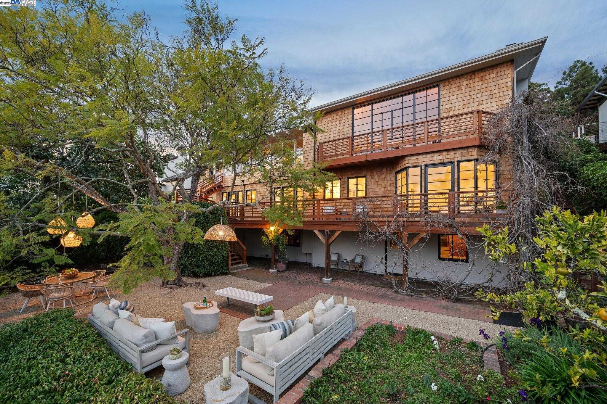 Neighborhood Neighborhood-15