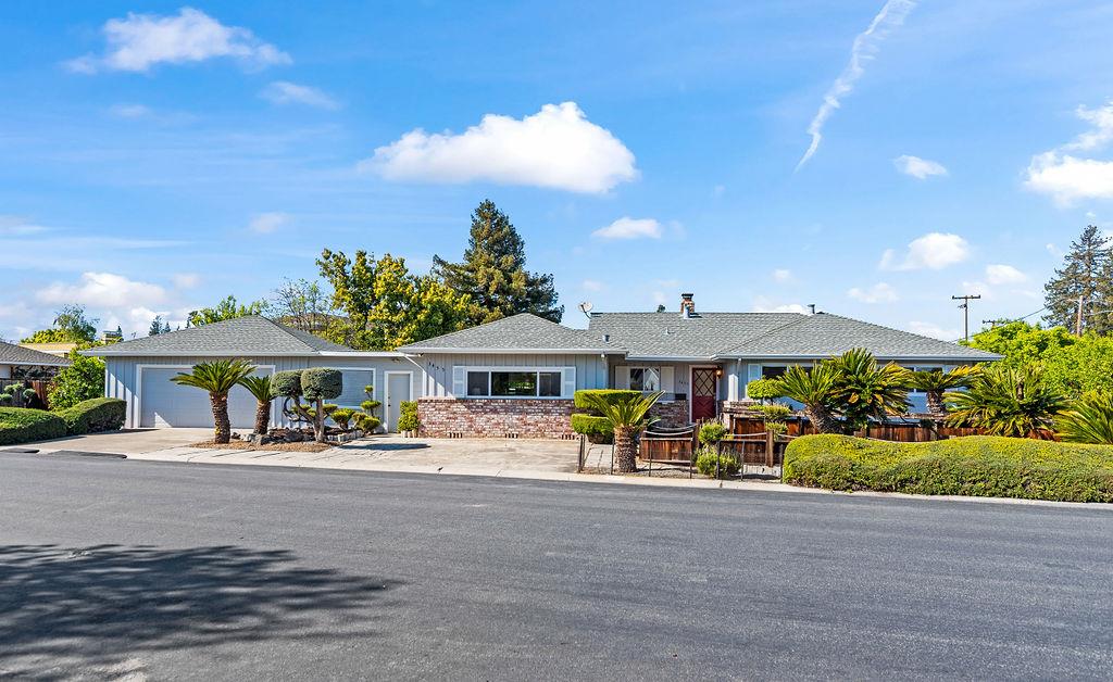 Neighborhood Neighborhood-17