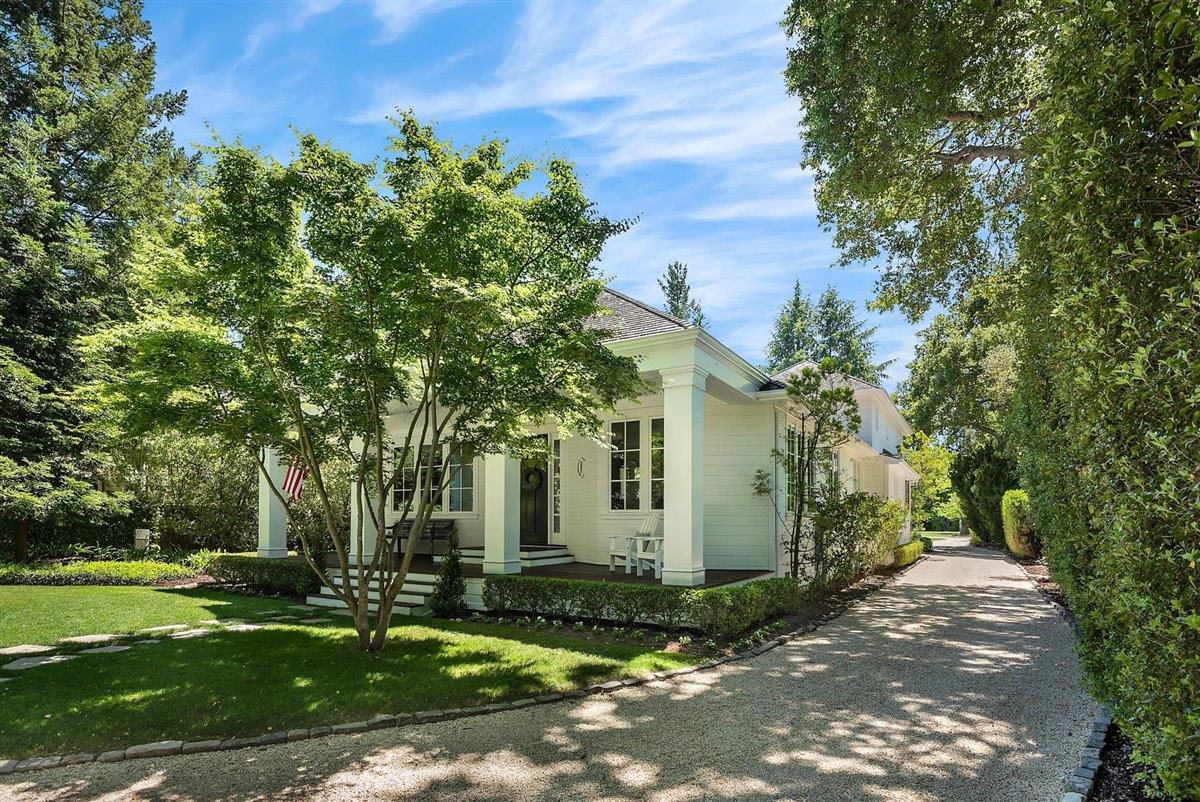 Neighborhood Neighborhood-28