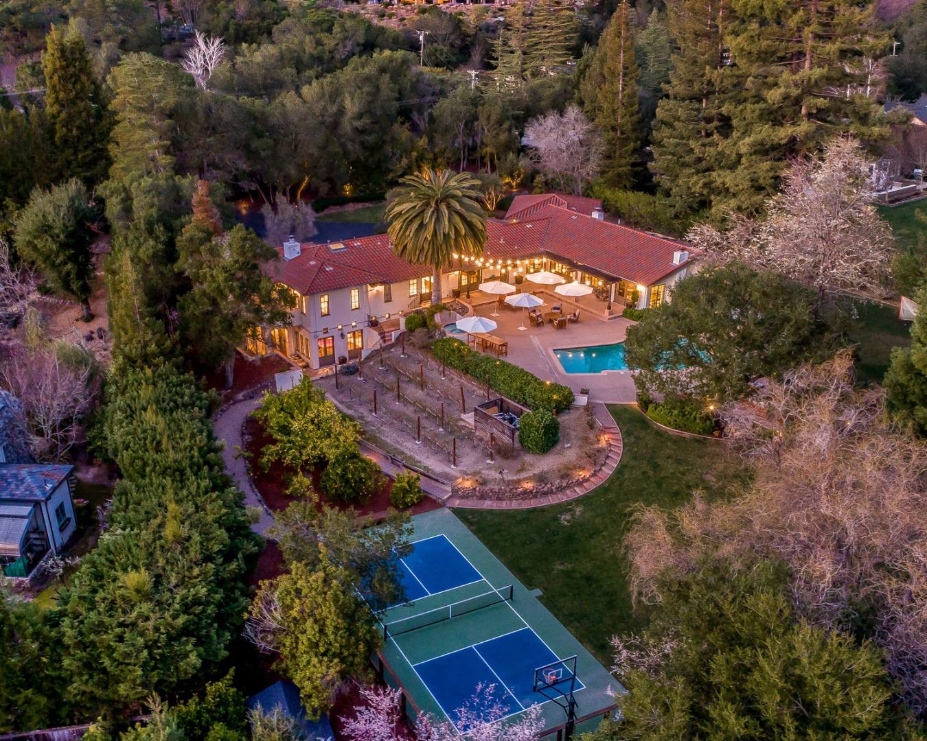 Neighborhood Neighborhood-16