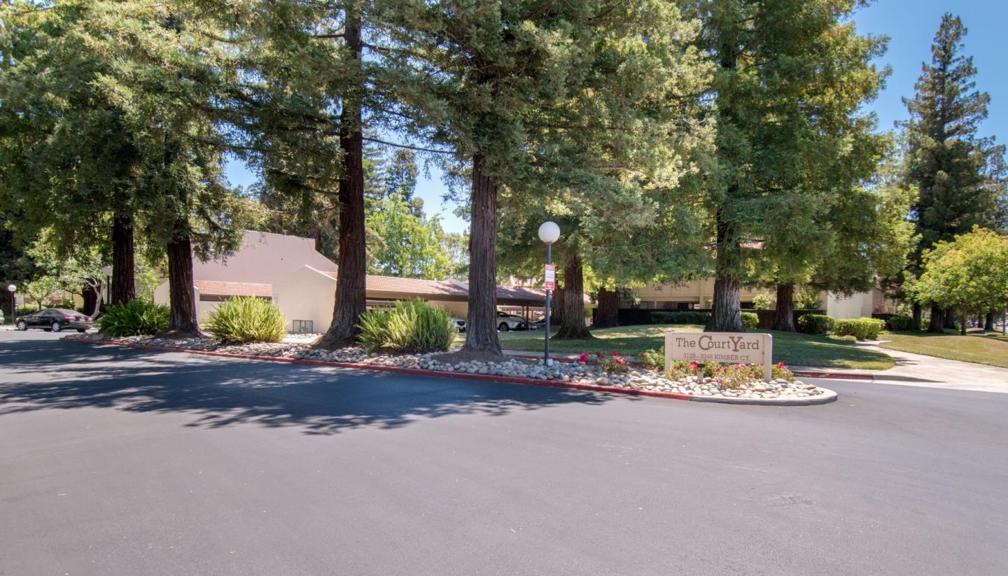 Neighborhood Neighborhood-64