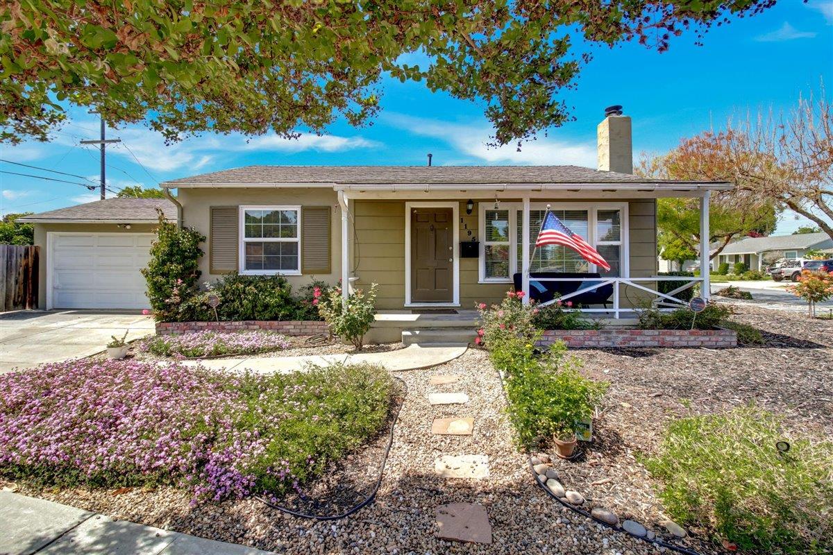 Neighborhood Neighborhood-30