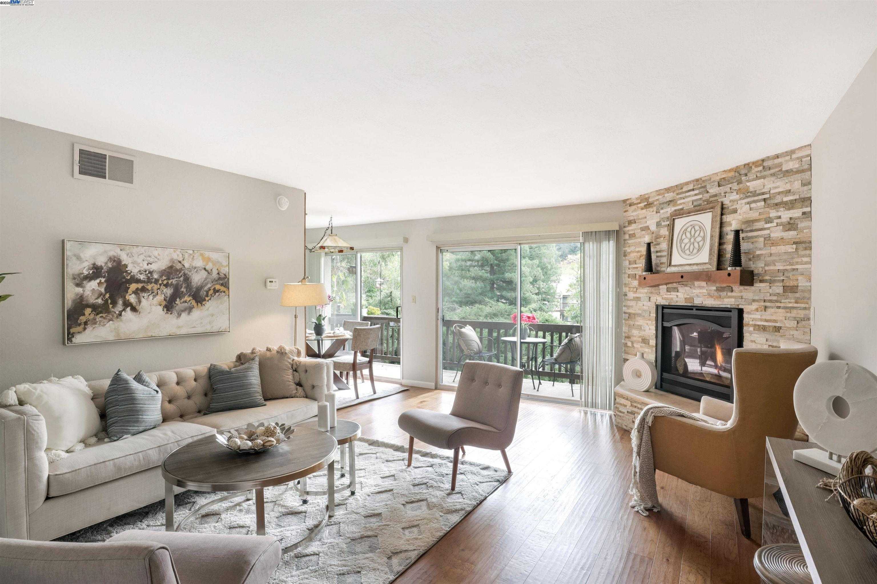 Neighborhood Neighborhood-15