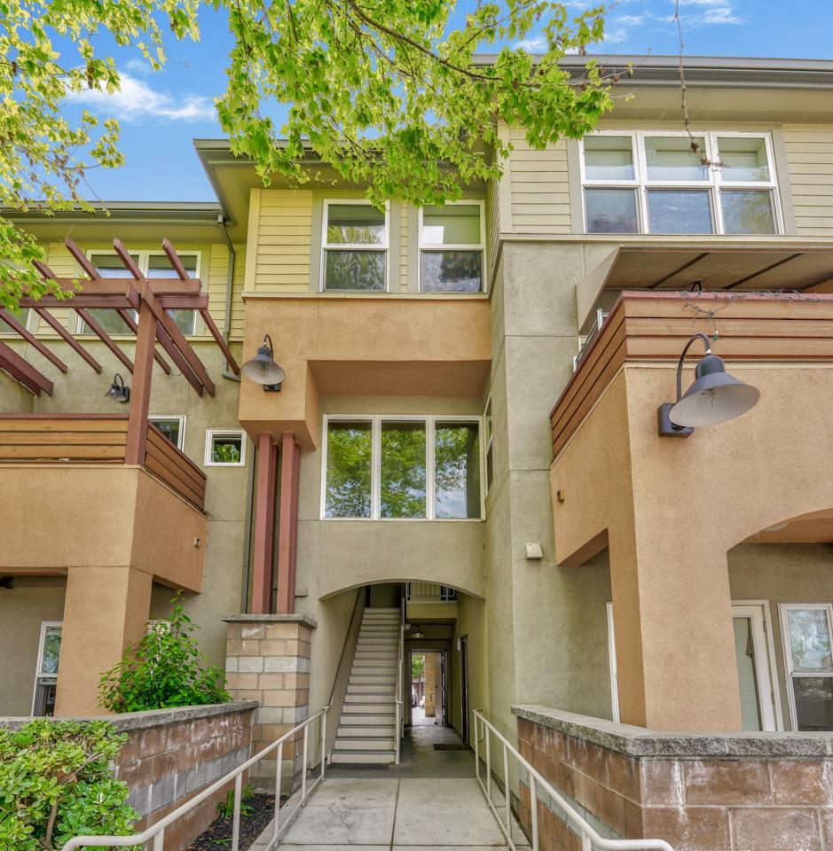 Neighborhood Neighborhood-75