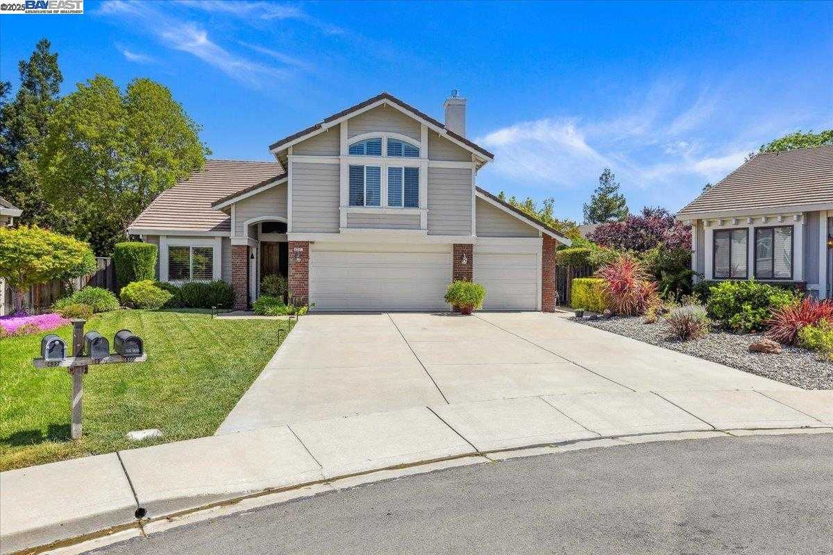 Neighborhood Neighborhood-3