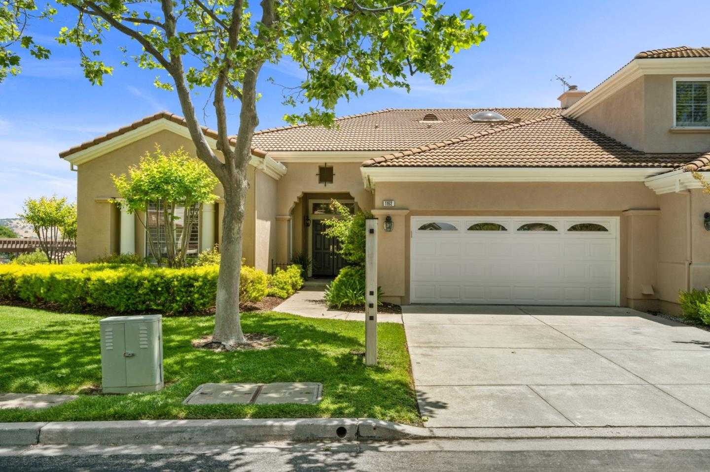 Neighborhood Neighborhood-9