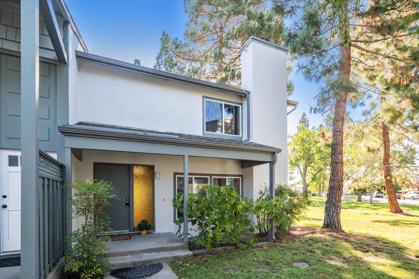 Neighborhood Neighborhood-13