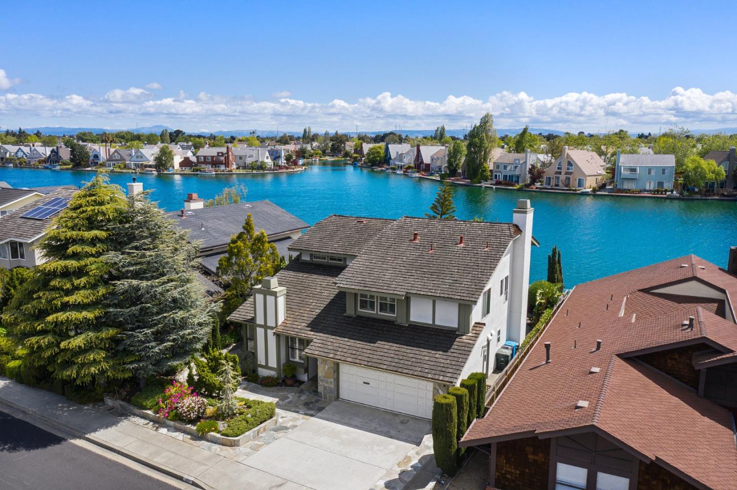 Neighborhood Neighborhood-25