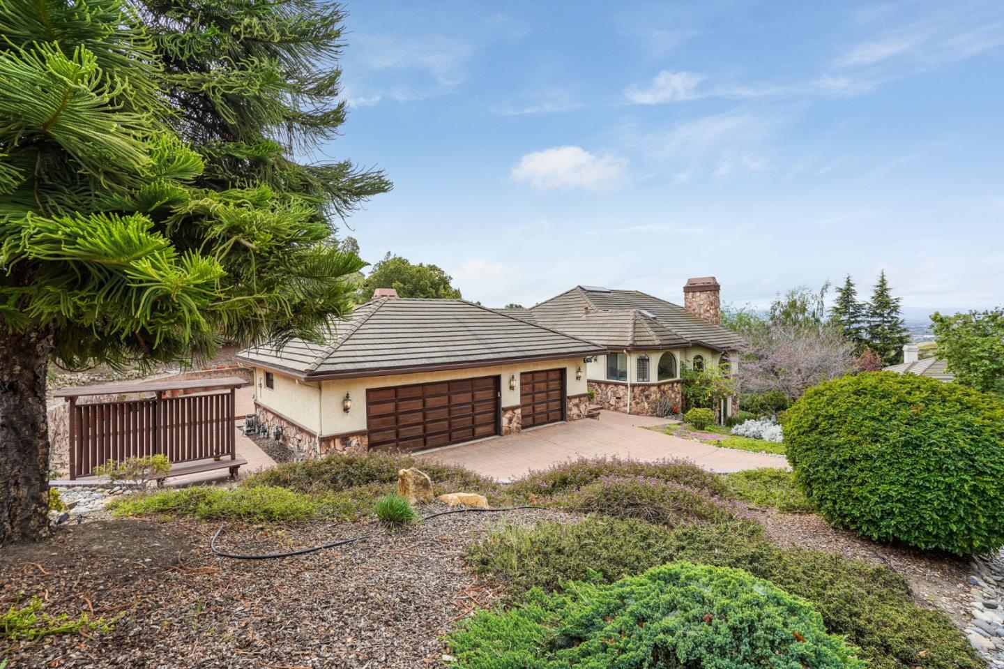 Neighborhood Neighborhood-10