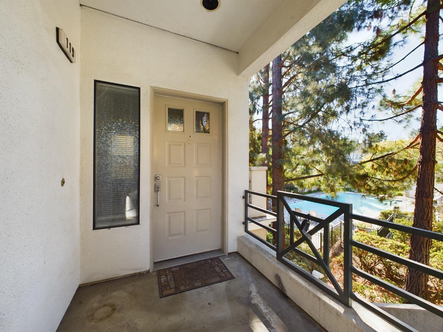 Neighborhood Neighborhood-100