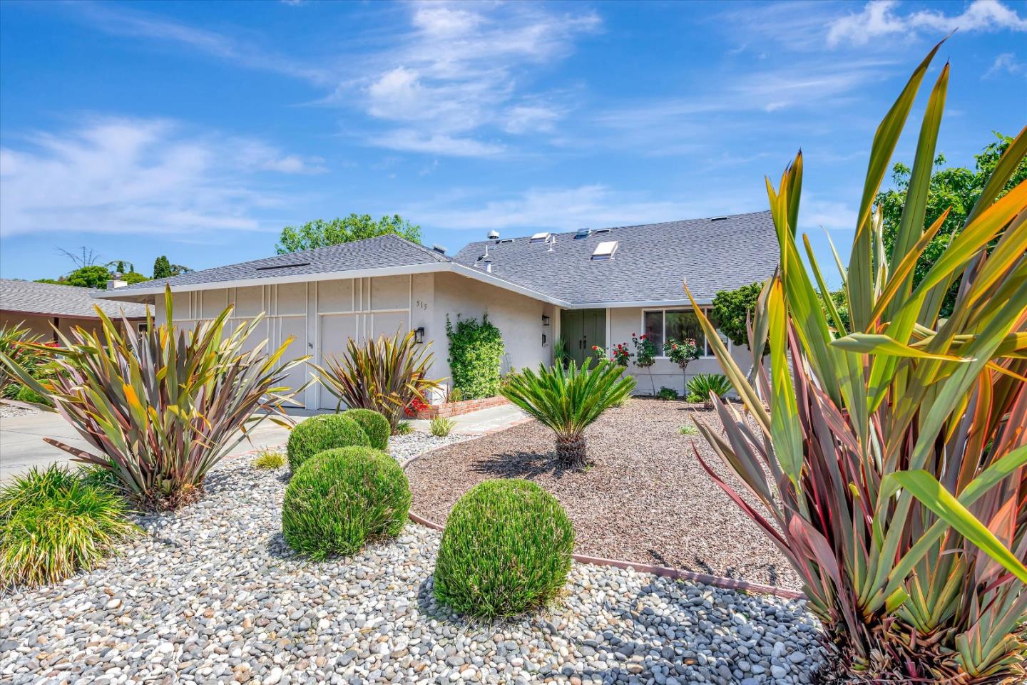 Neighborhood Neighborhood-75