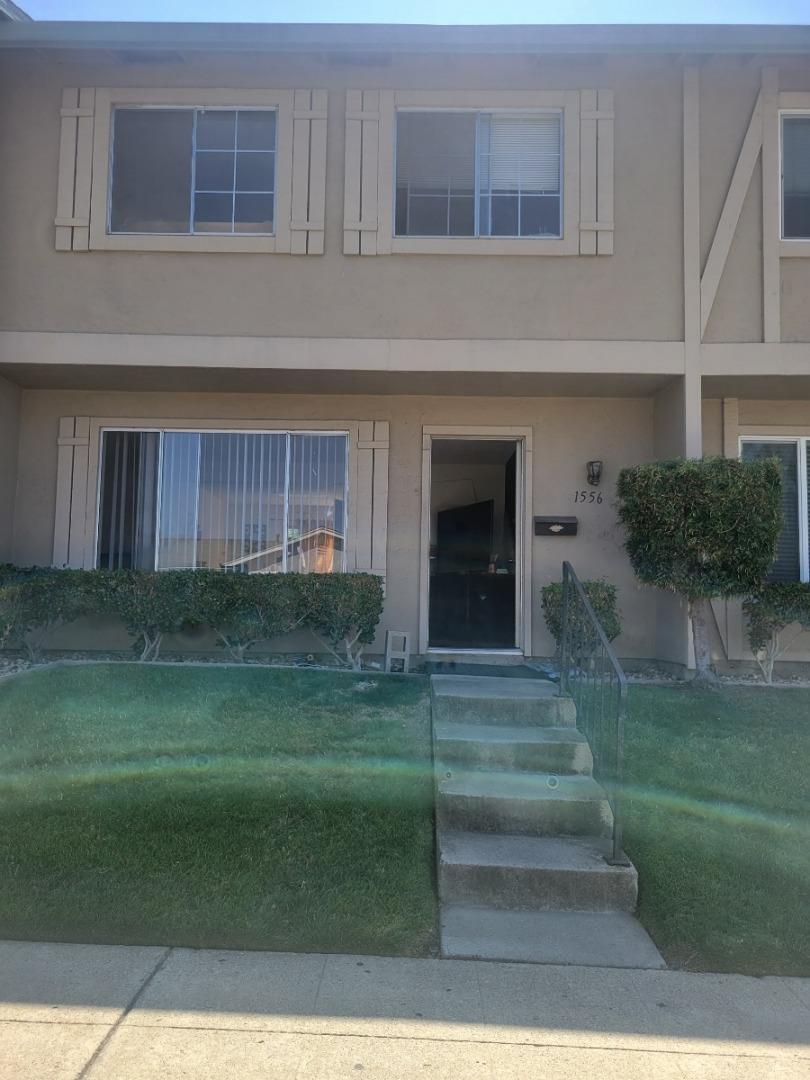 Neighborhood Neighborhood-74