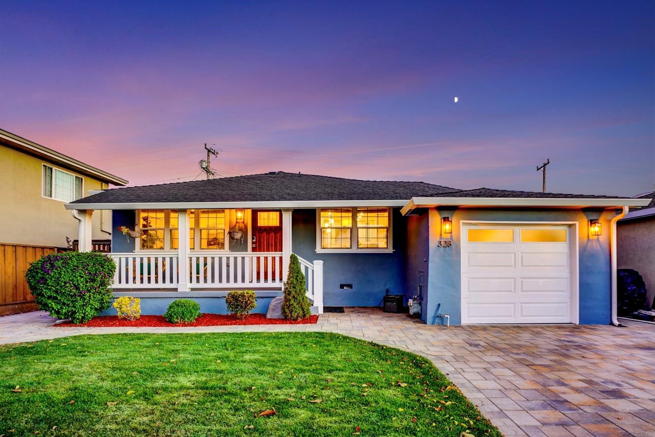 Neighborhood Neighborhood-109