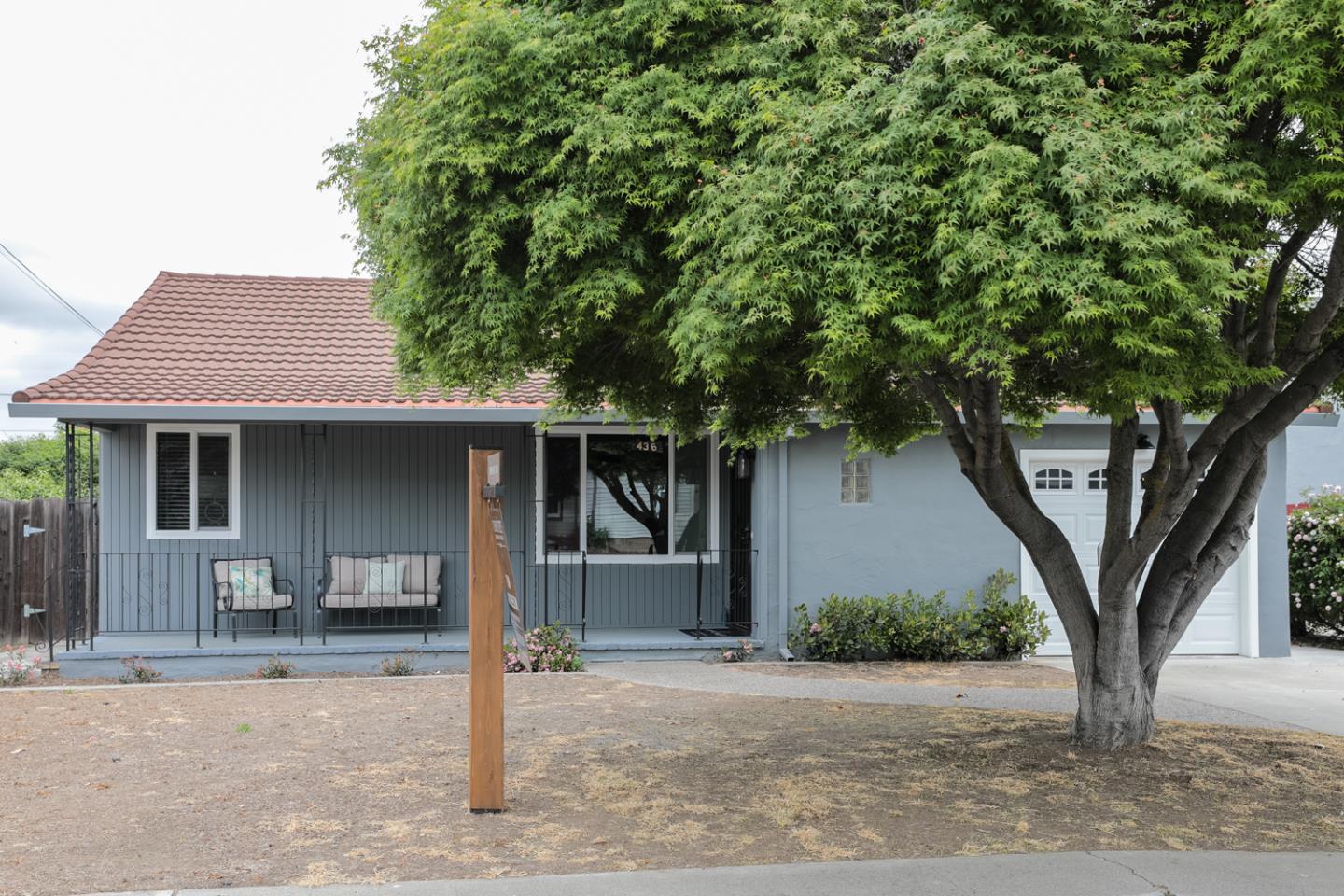 Neighborhood Neighborhood-22