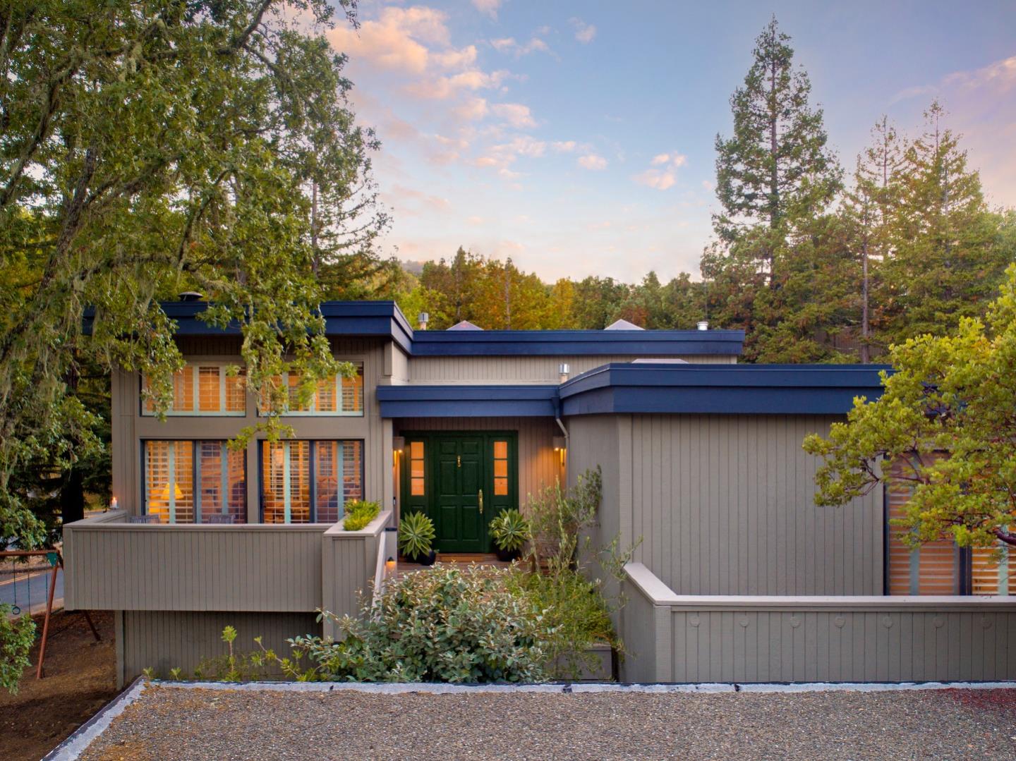 Neighborhood Neighborhood-8