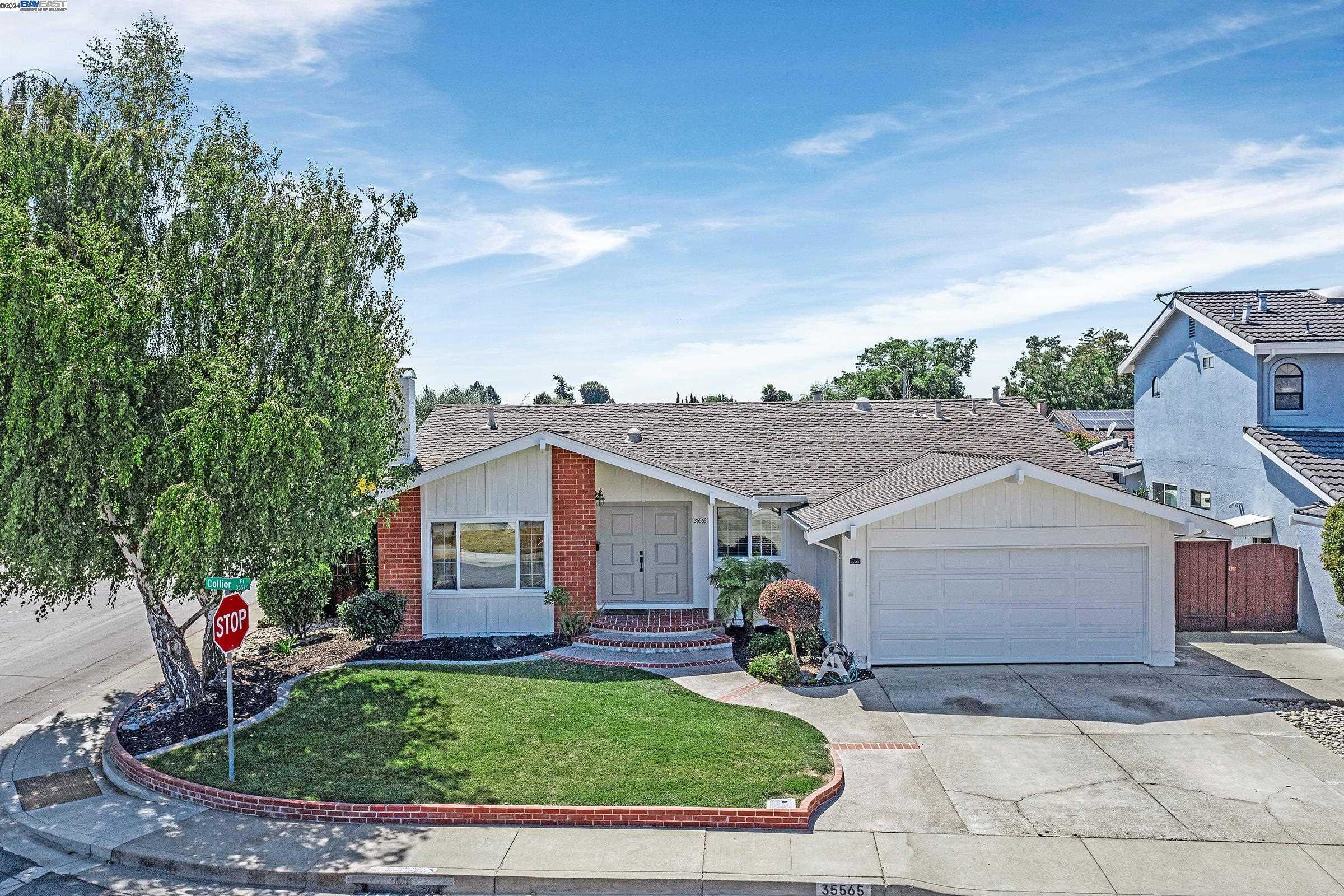 Neighborhood Neighborhood-18