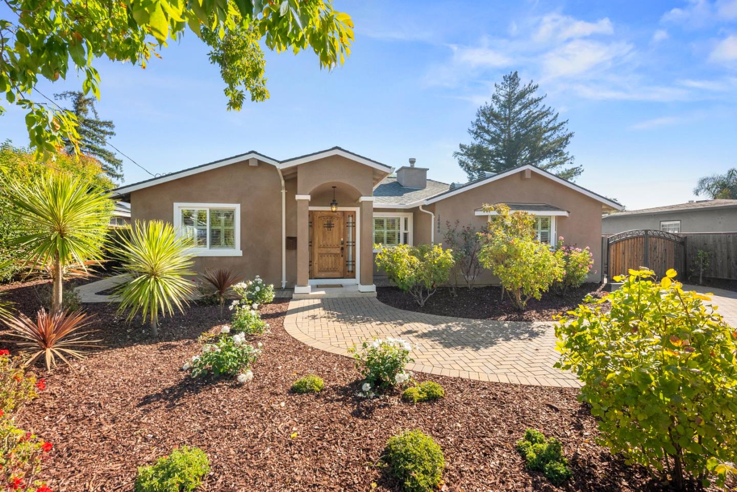 Neighborhood Neighborhood-79