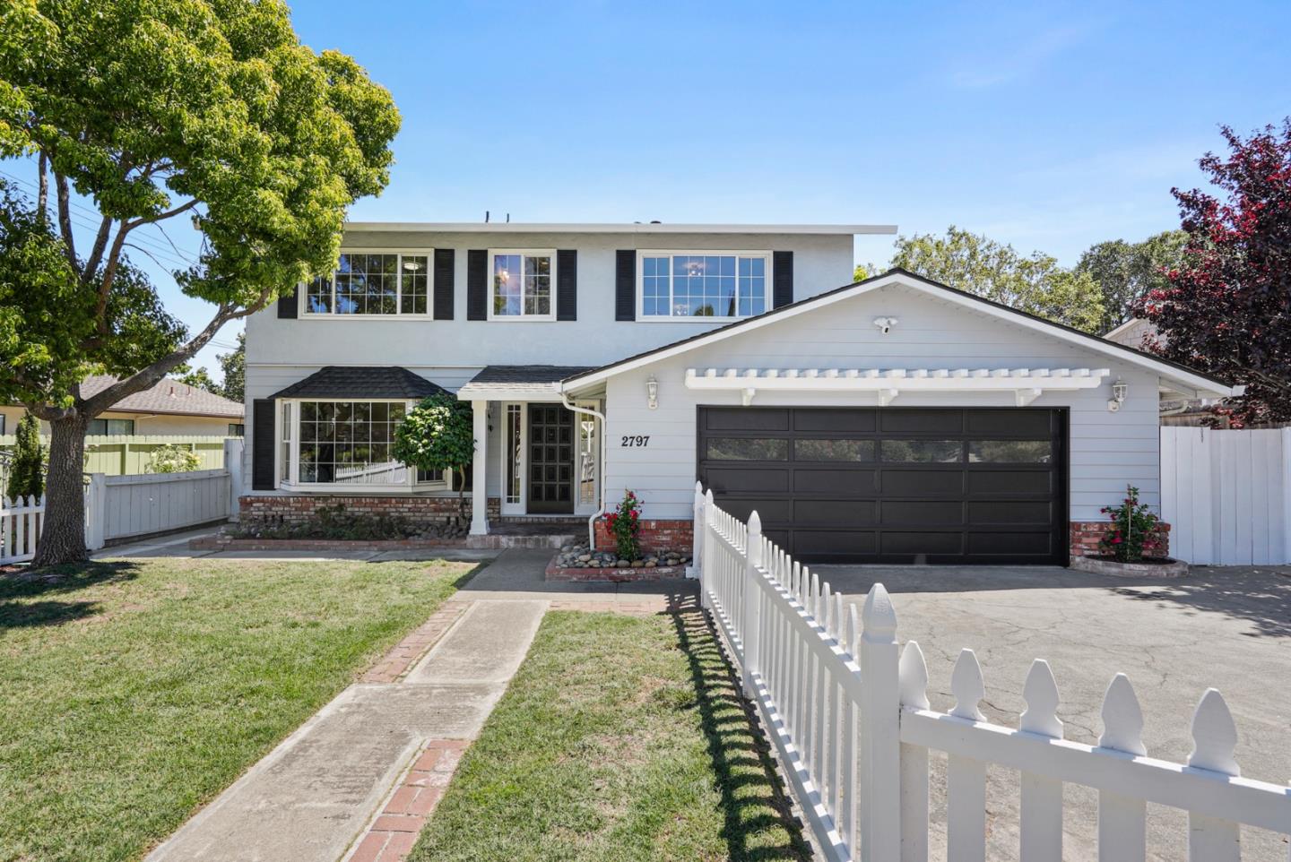 Neighborhood Neighborhood-68