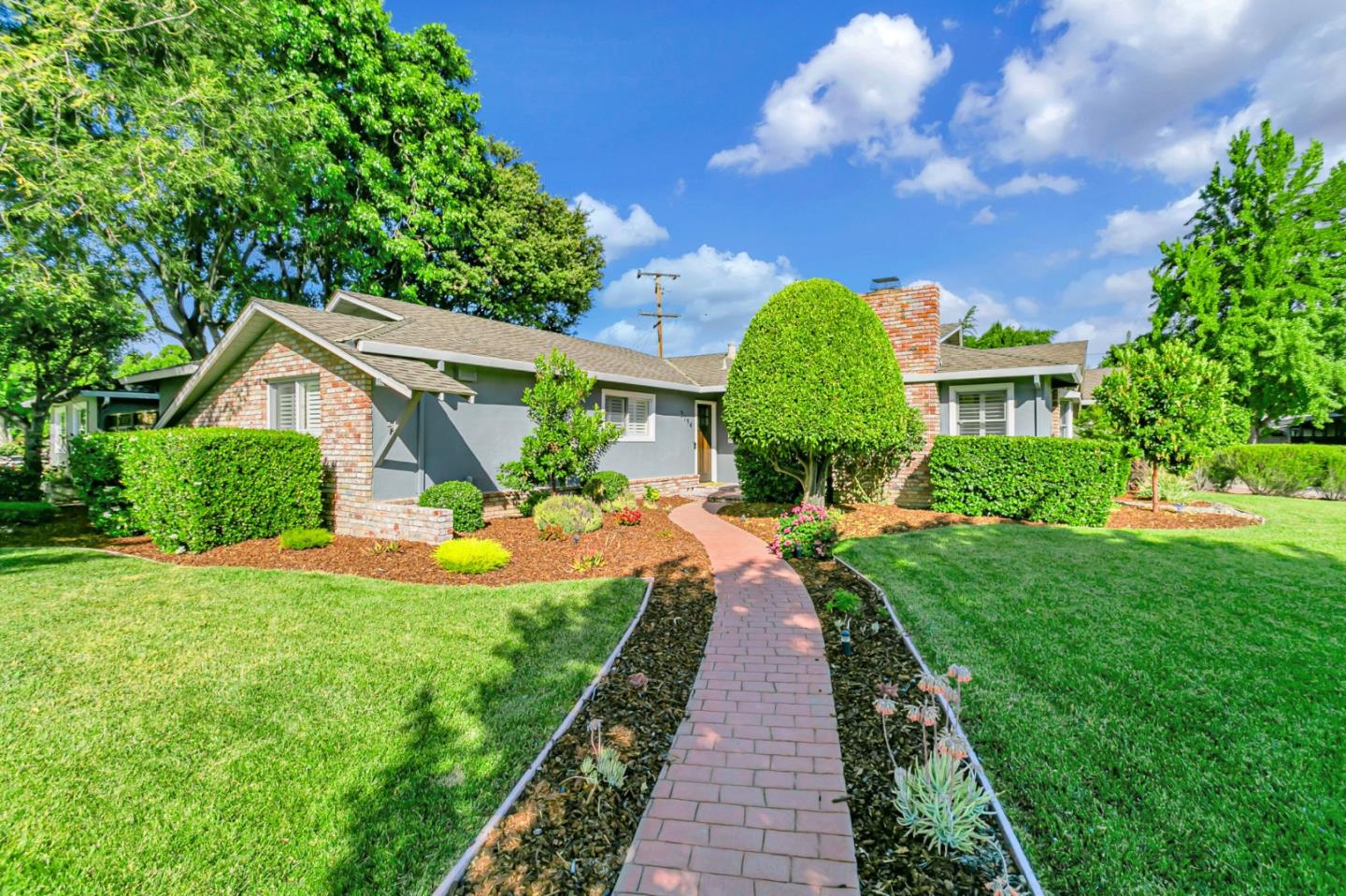 Neighborhood Neighborhood-32