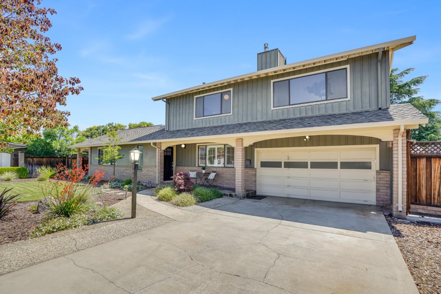 Neighborhood Neighborhood-87