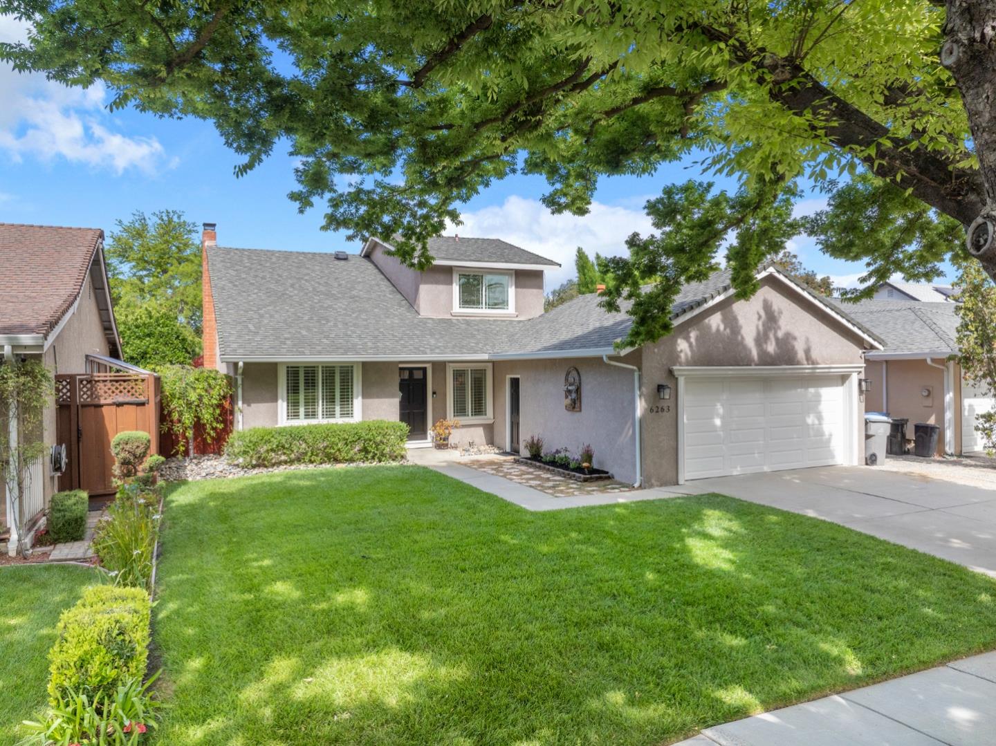 Neighborhood Neighborhood-10