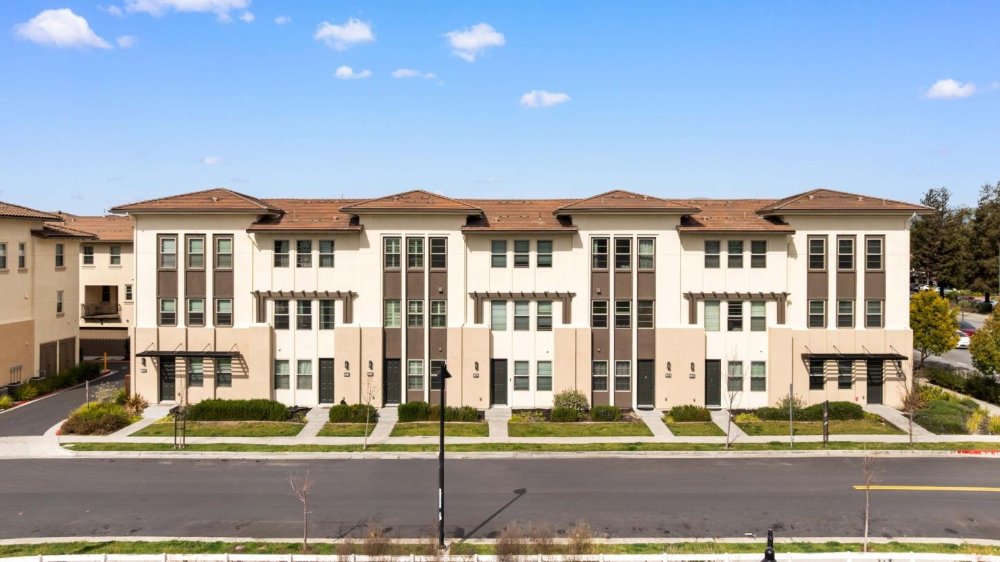 Neighborhood Neighborhood-15