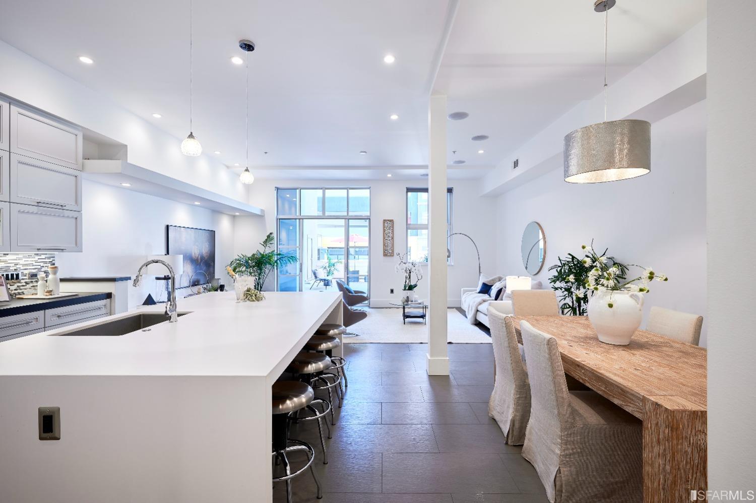 Neighborhood Neighborhood-20