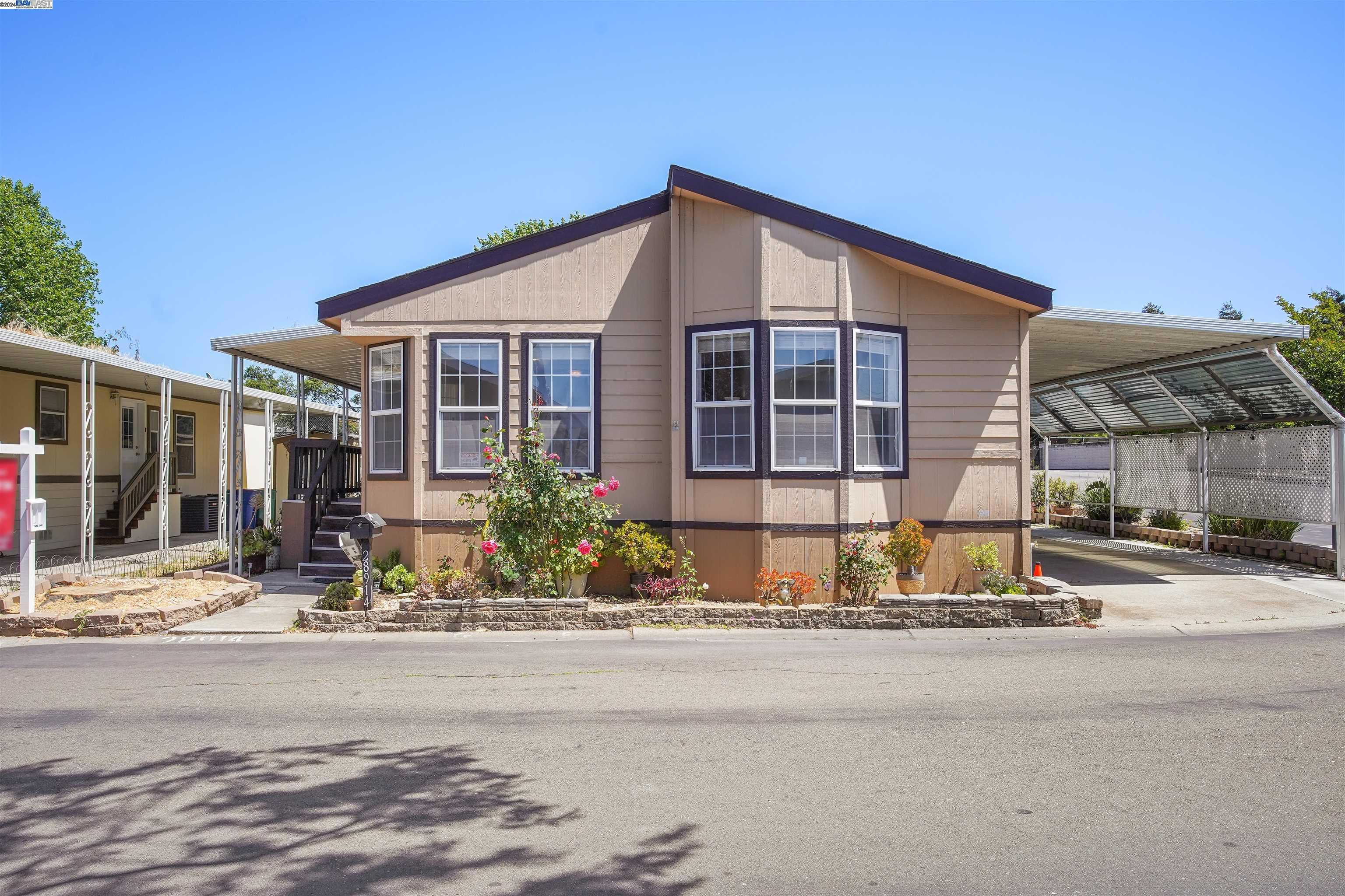 Neighborhood Neighborhood-31