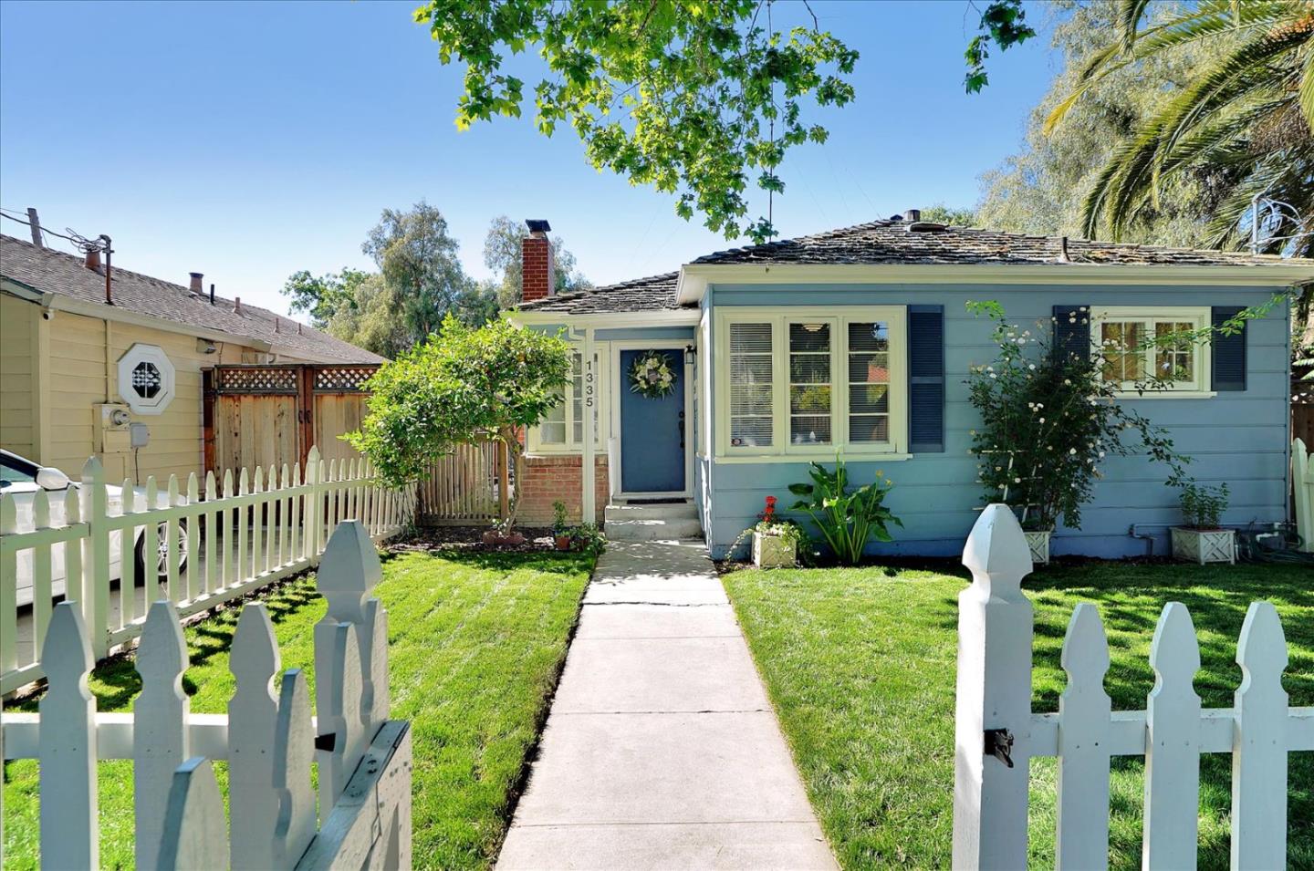 Neighborhood Neighborhood-3