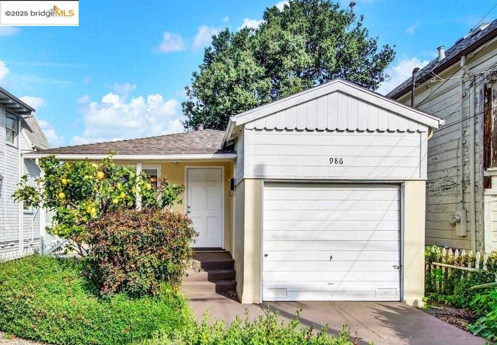 Neighborhood Neighborhood-10