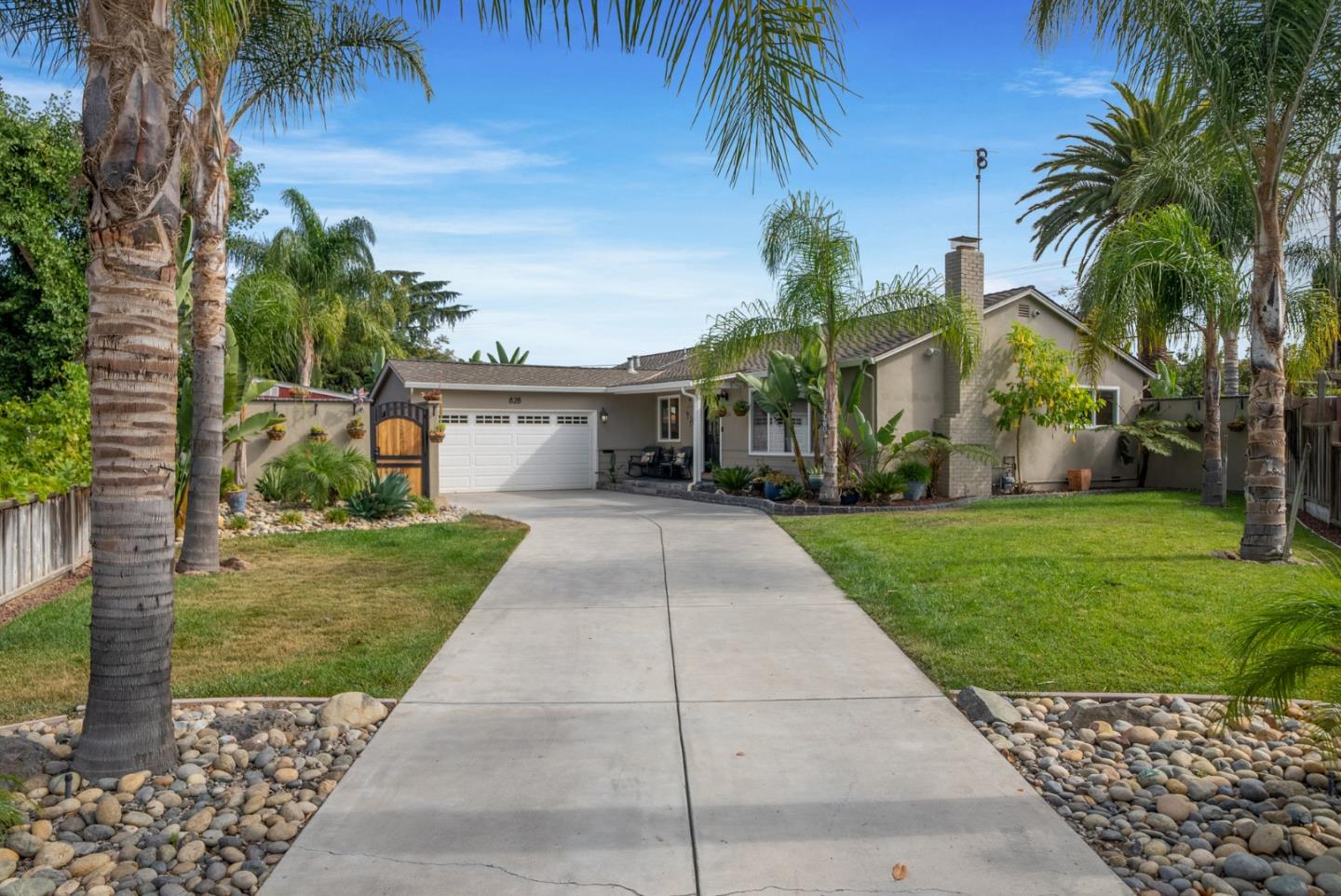 Neighborhood Neighborhood-74