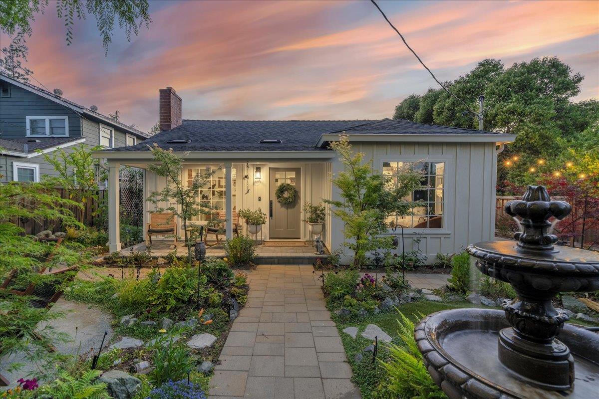 Neighborhood Neighborhood-9