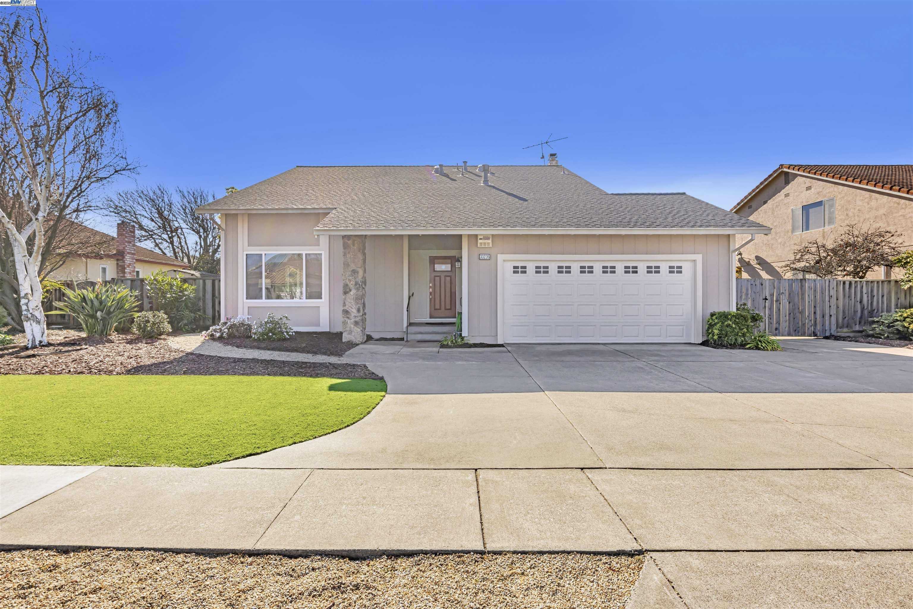 Neighborhood Neighborhood-10