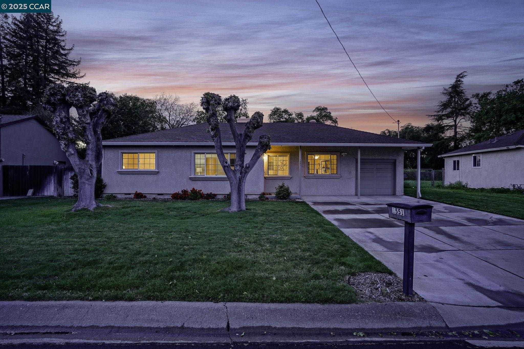 Neighborhood Neighborhood-25