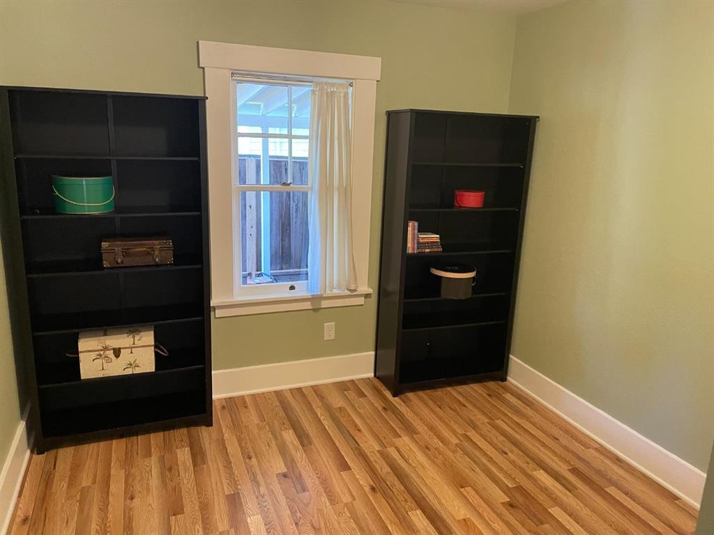 Neighborhood Neighborhood-29