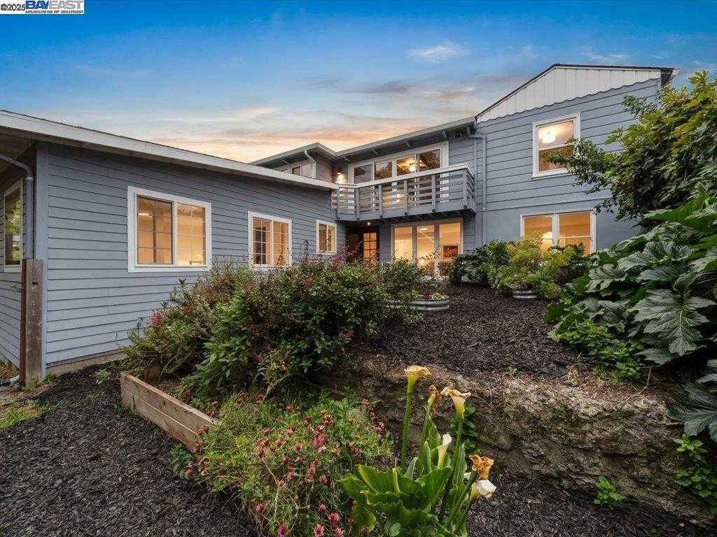 Neighborhood Neighborhood-5