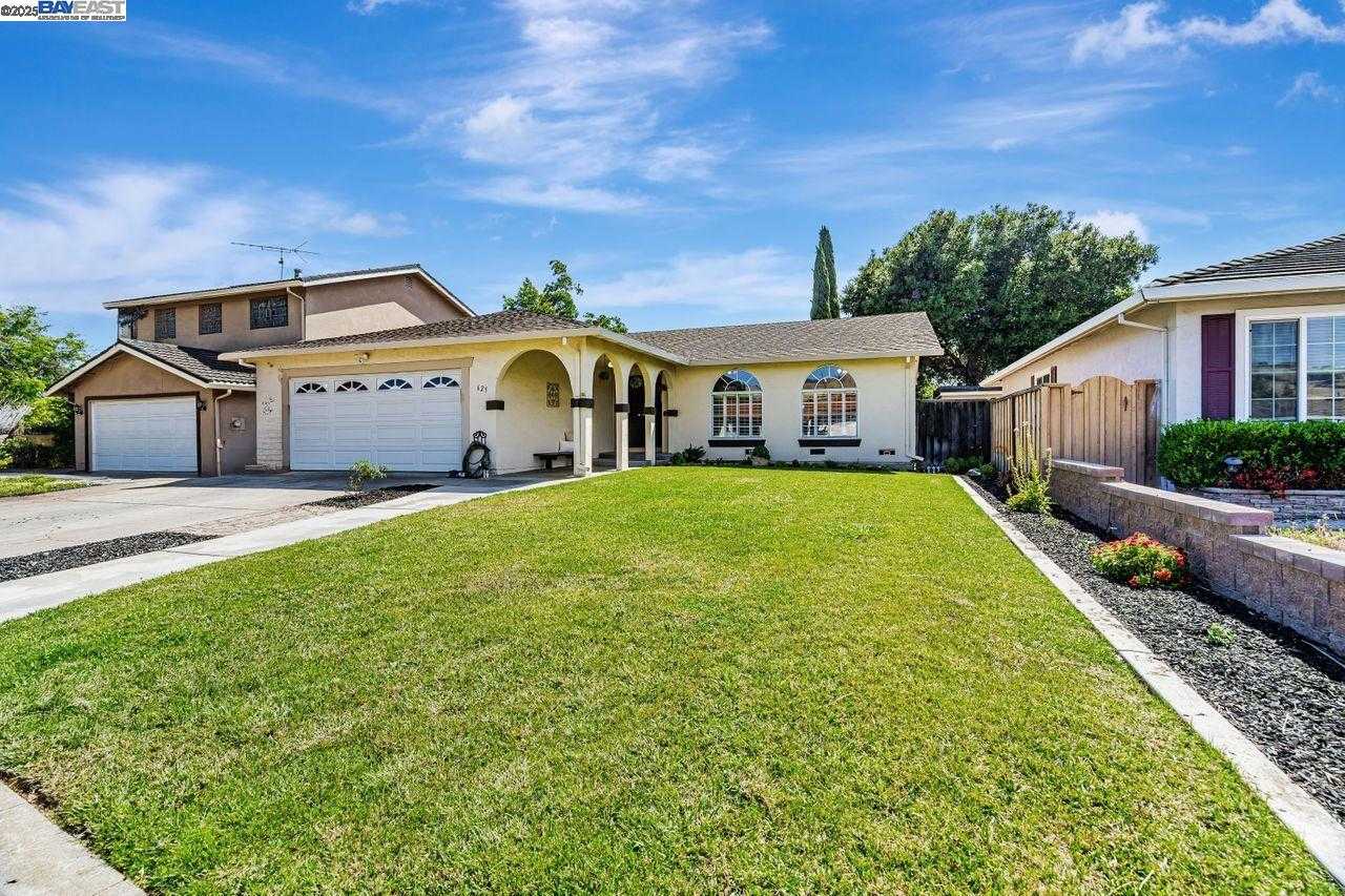 Neighborhood Neighborhood-3