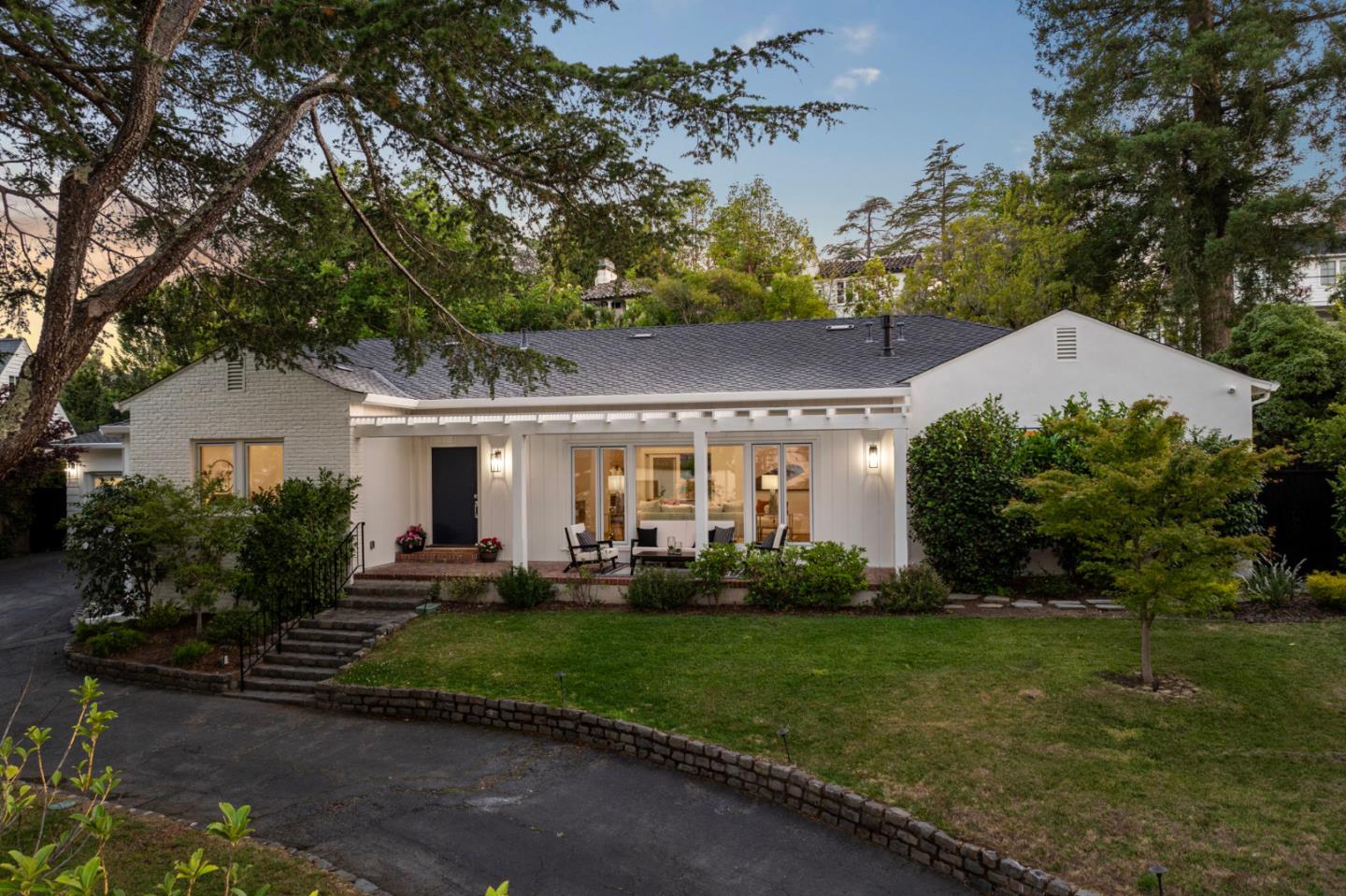 Neighborhood Neighborhood-22