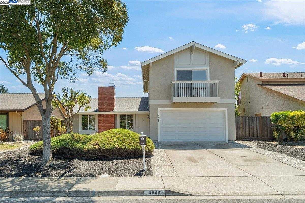 Neighborhood Neighborhood-18