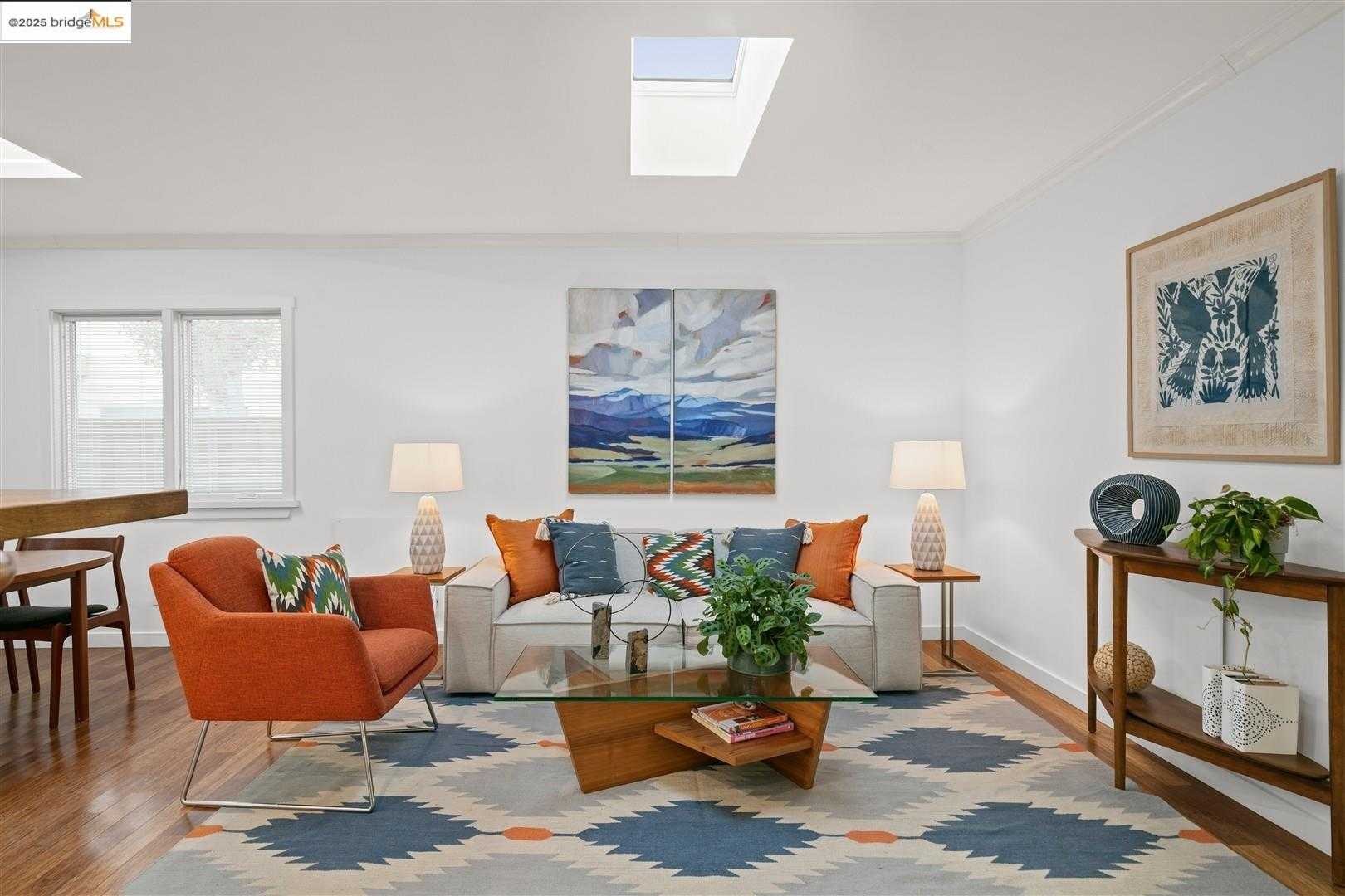 Neighborhood Neighborhood-3