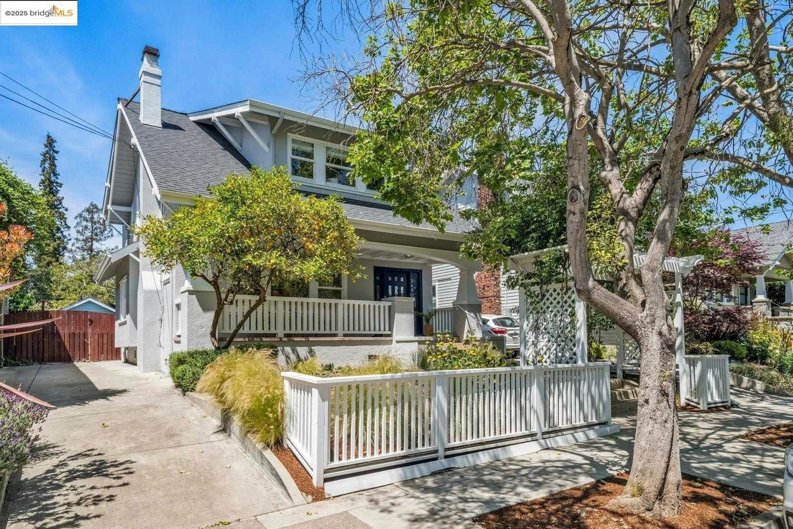 Neighborhood Neighborhood-15