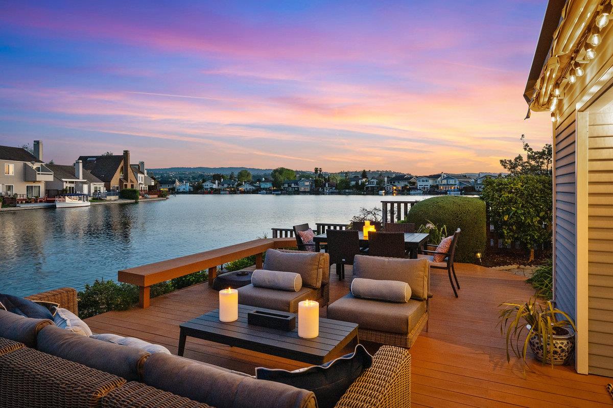 Neighborhood Neighborhood-1