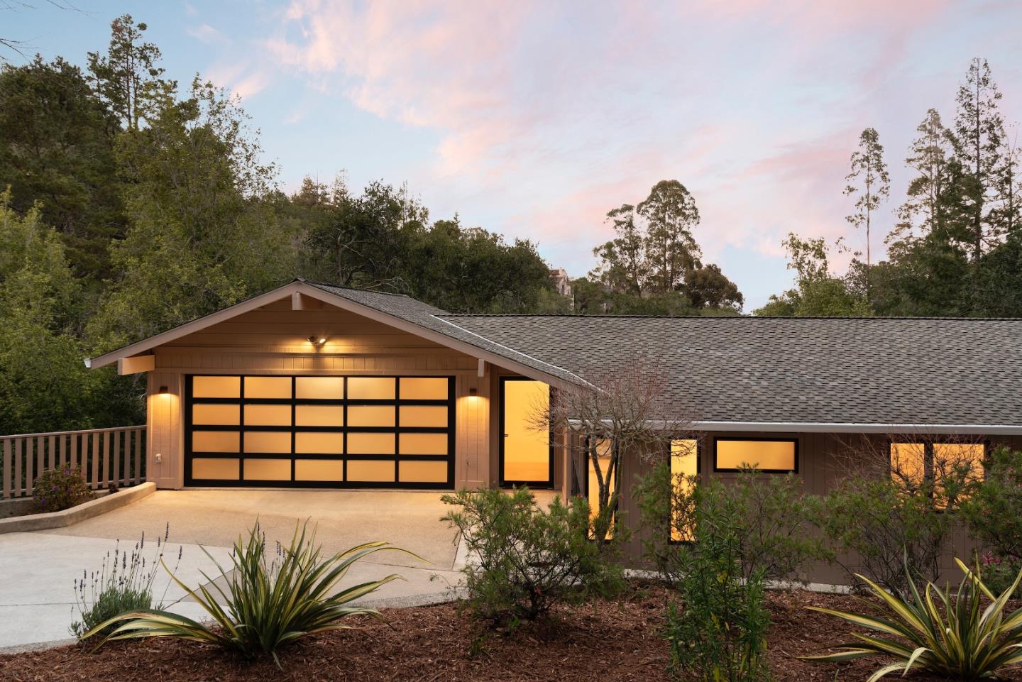 Neighborhood Neighborhood-12