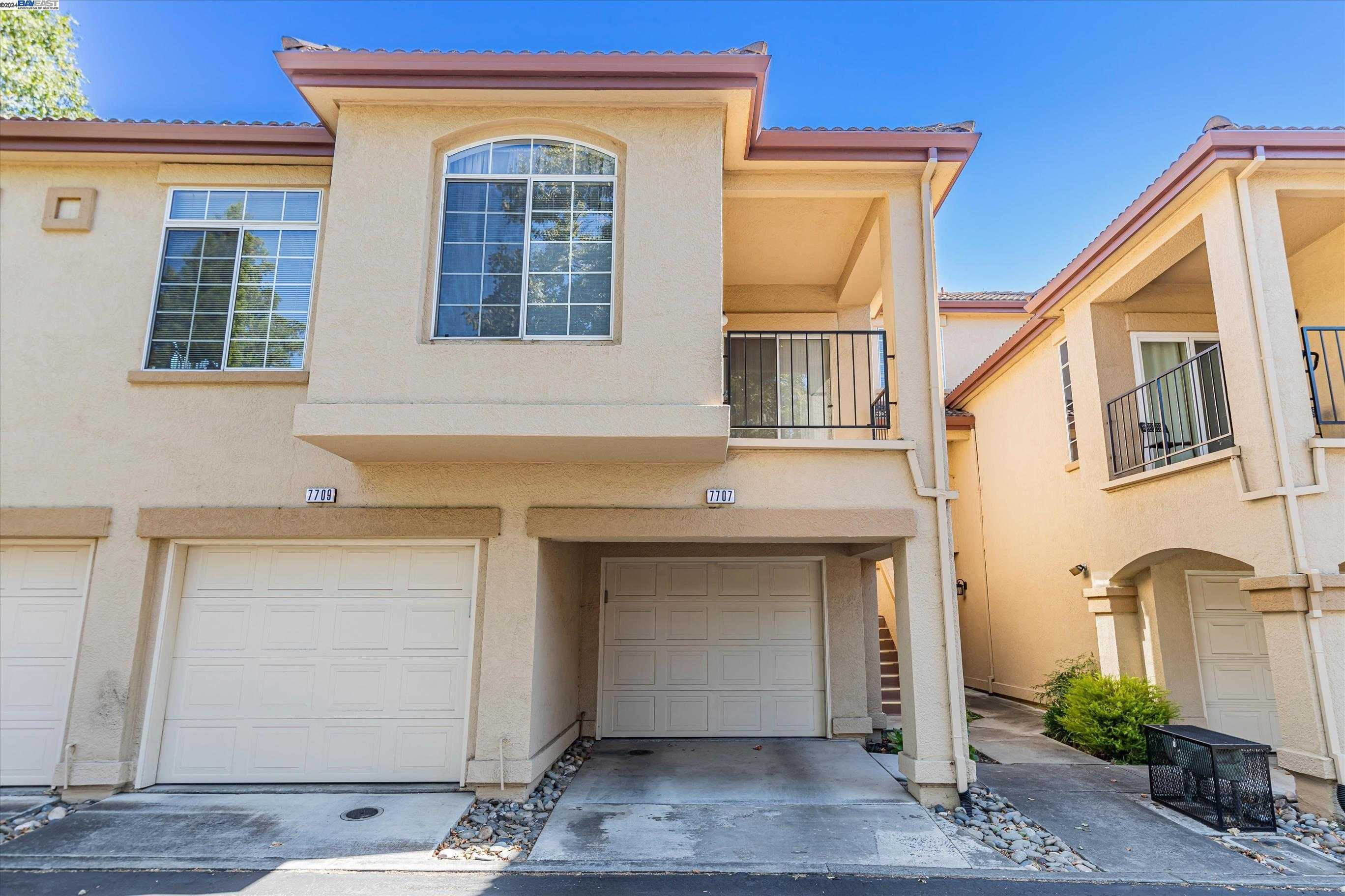 Neighborhood Neighborhood-3