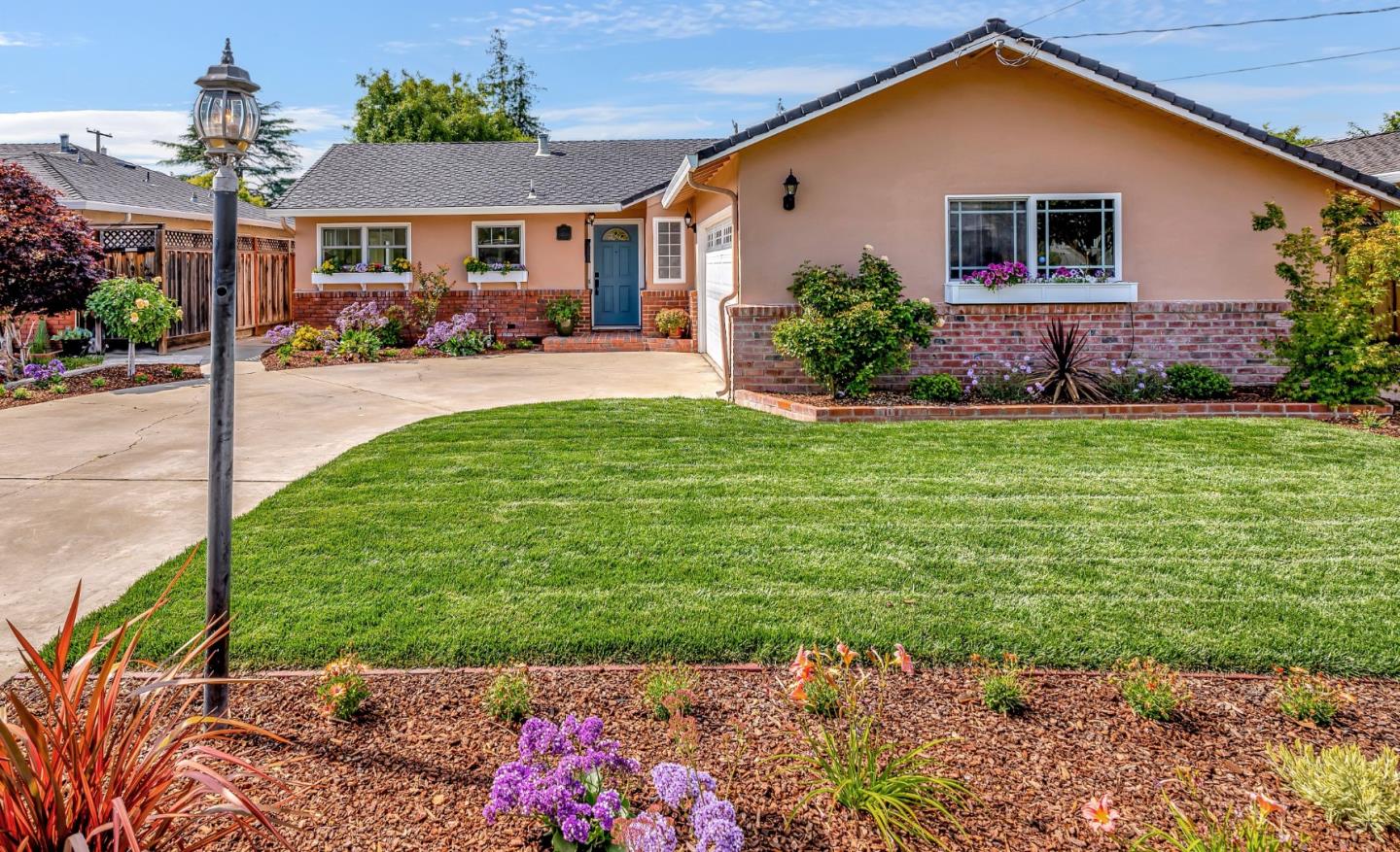 Neighborhood Neighborhood-46