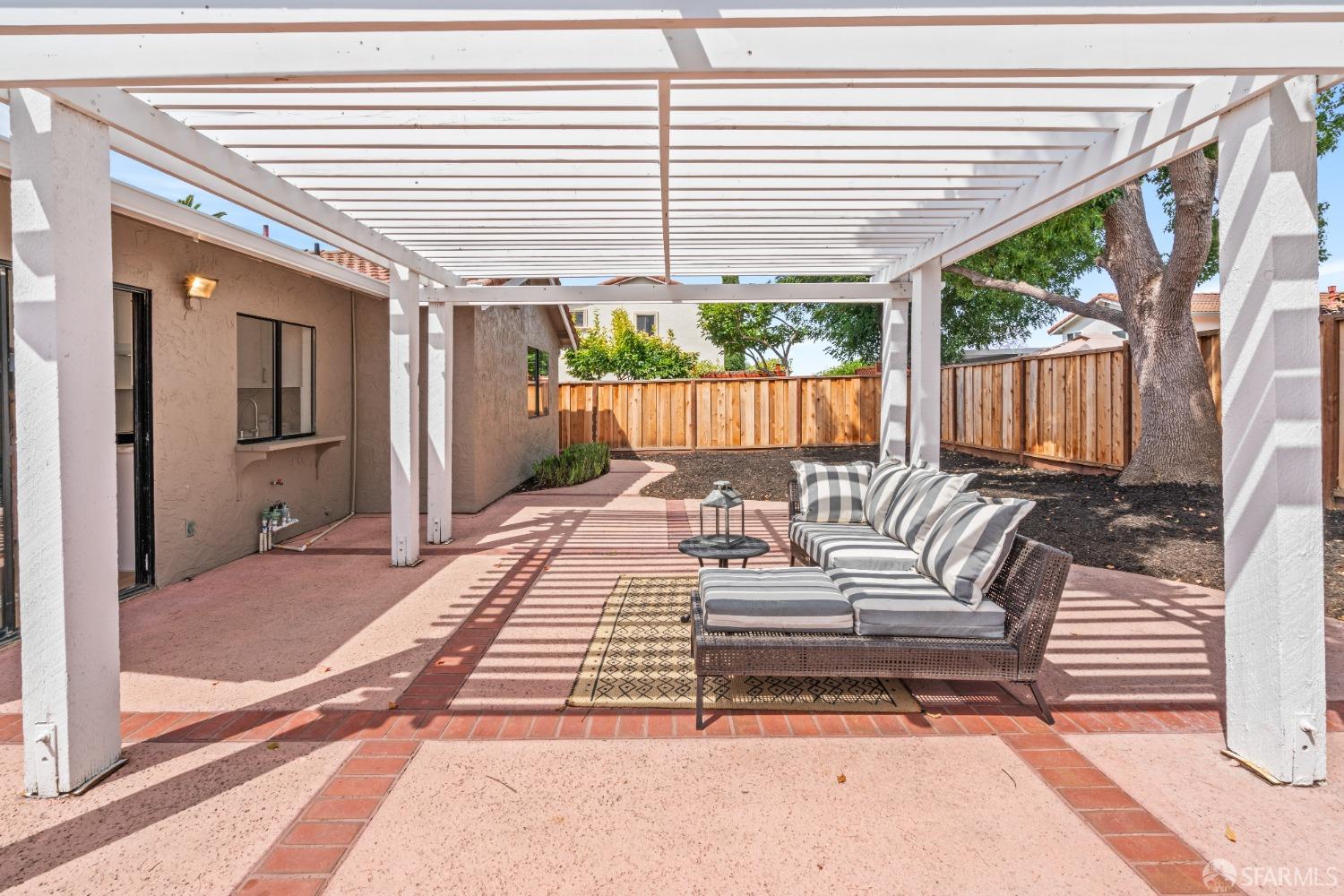 Neighborhood Neighborhood-12